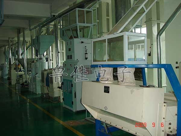 想知道怎么選擇全自動真空包裝機嗎